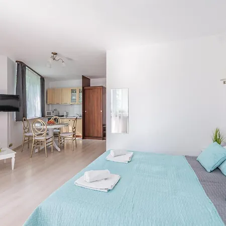 Z Balkonem Lazur 250m Od Morza דירה